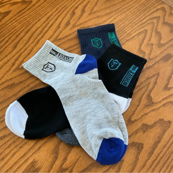 NWOT Men’s Cotton Crest Athletic Ankle Socks - One Sz (7-10) - Picture 3 of 3